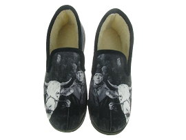 LA MAISON DE L ESPADRILLE 7706 LA VACHE ET LE PRISONNIER<br>Noir
