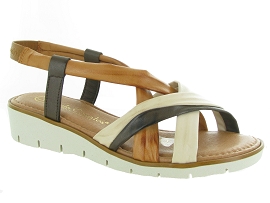 LOLA CANALES 1055<br>Camel