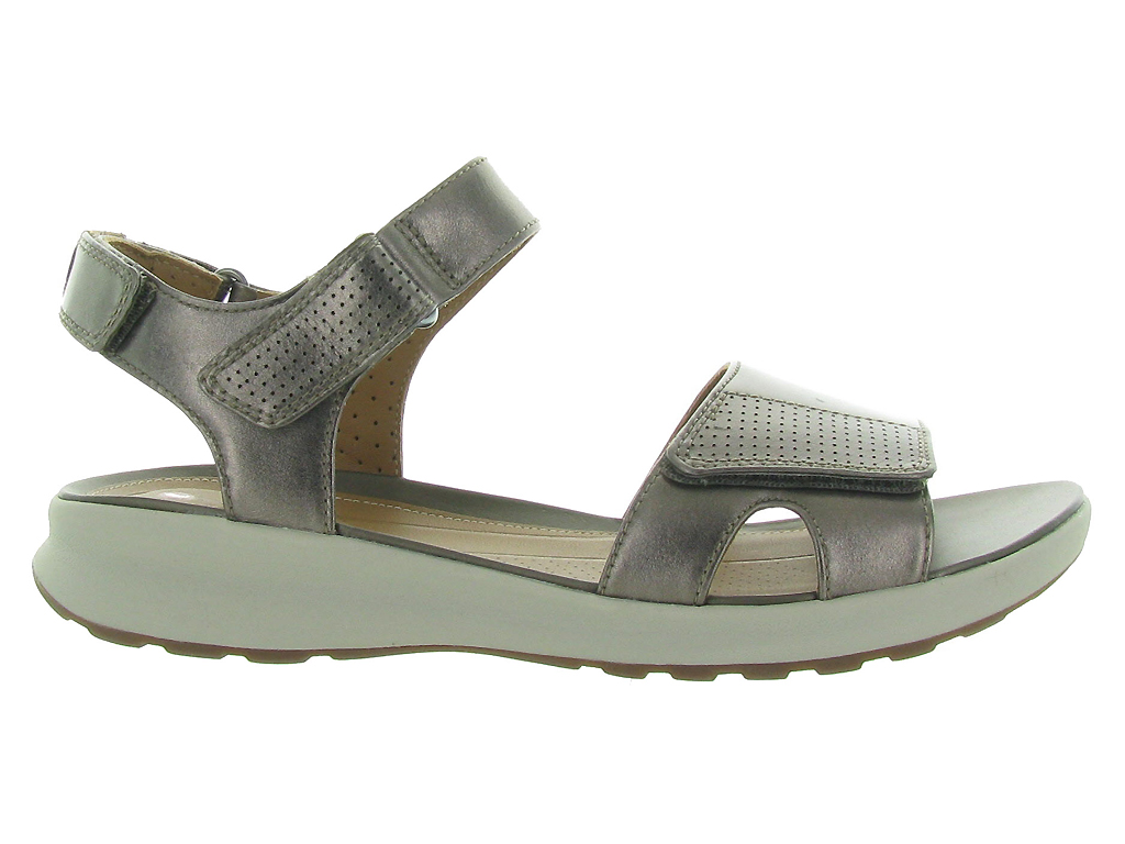 clarks adorn calm