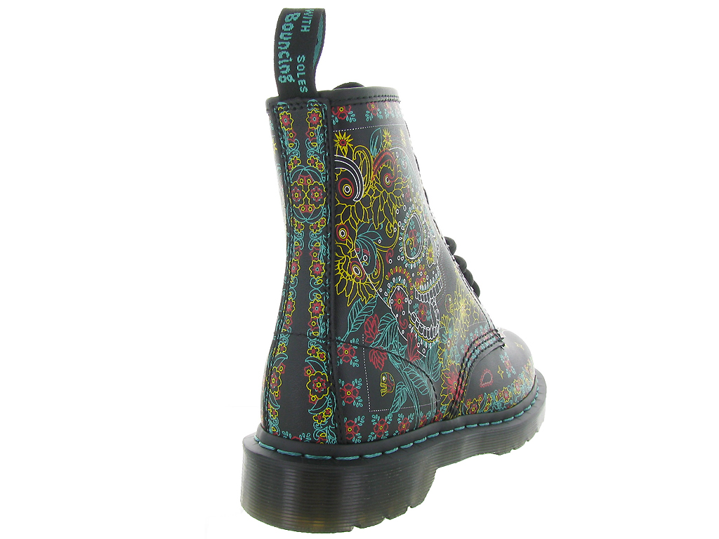 doc martens femme tete de mort