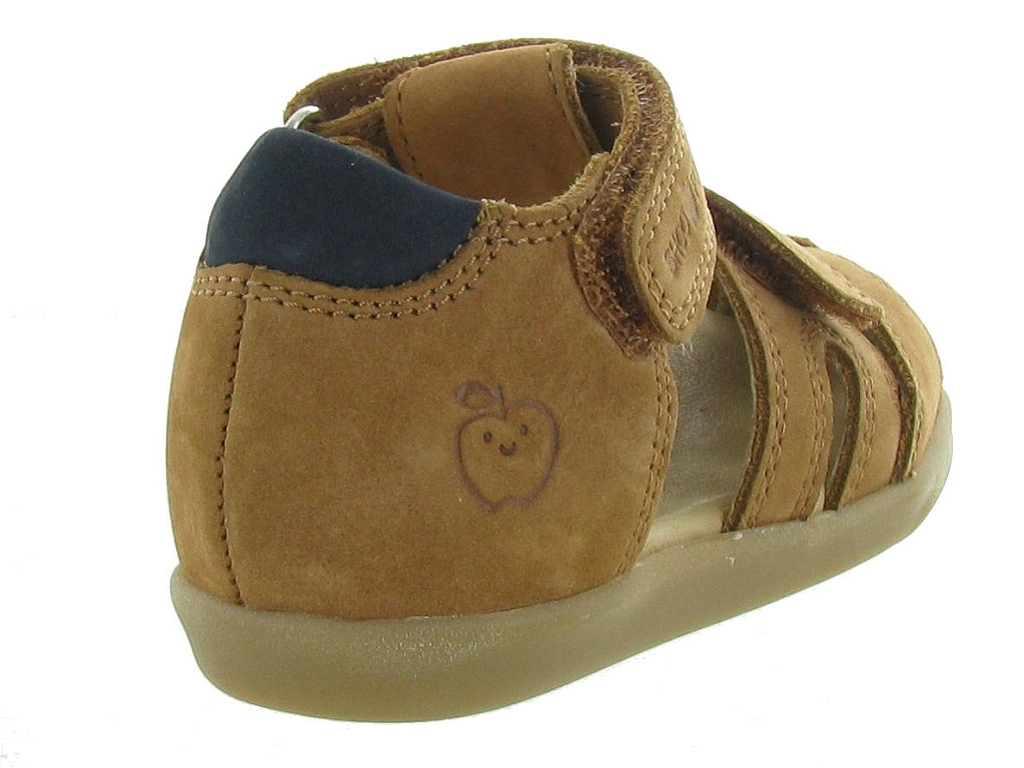 nu pied shoo pom