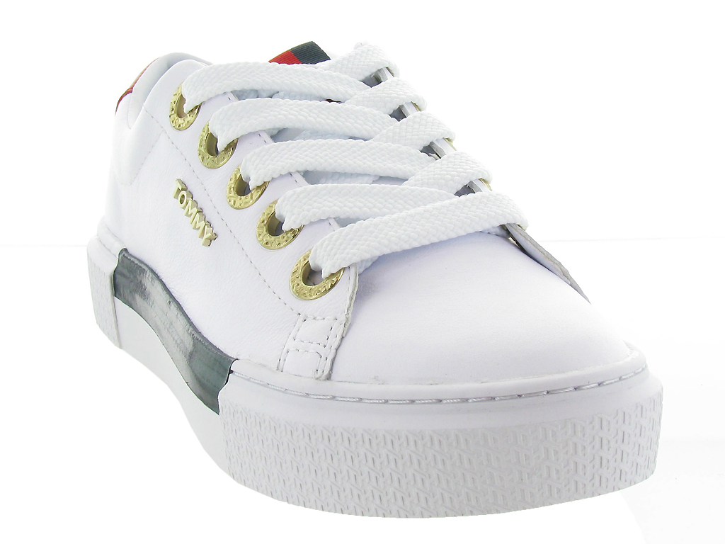 tommy hilfiger elevated sneaker